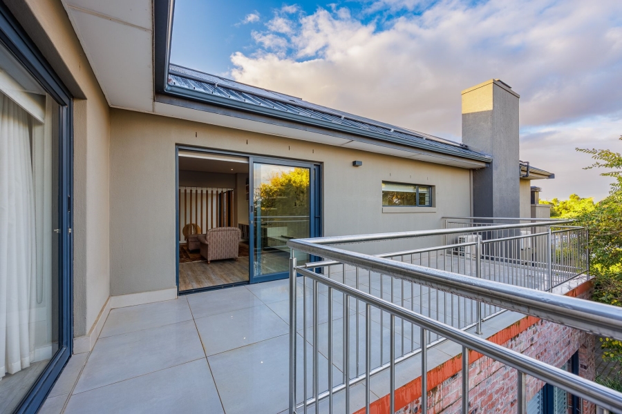 5 Bedroom Property for Sale in Aurora Western Cape